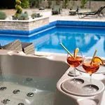 Fuege Luxury & Wellness