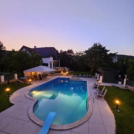 Fuege Luxury & Wellness Penzion Balatonfüred