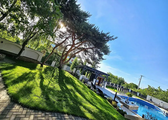 Fuege Luxury & Wellness Pensiune